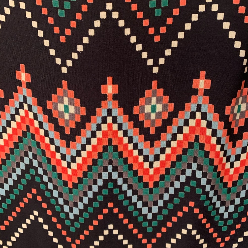 Patterned Dress - Picture 2 of 3